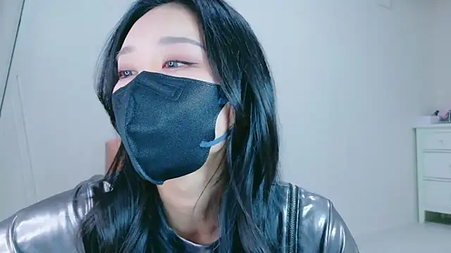 ramuchan desu online show from November 8, 2025, 1:31 am