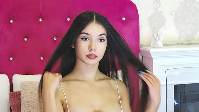 Snapshot of AlexisDevine chatting on October 16, 2025, 4:21 am AlexisDevine online show from October 16, 2025, 4:21 am