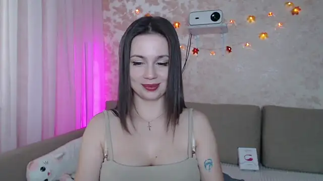 Snapshot of lustxSALLY chatting on October 13, 2025, 6:15 am lustxSALLY online show from October 13, 2025, 6:15 am