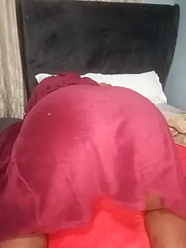 ALICIA X98 online show from April 17, 2026, 7:17 pm