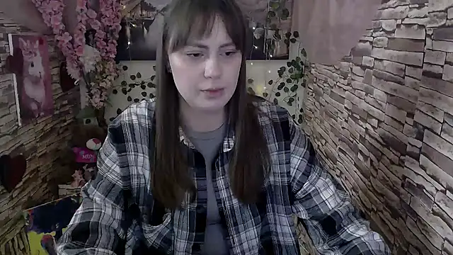 Amanda Bright  online show from October 9, 2025, 6:47 am