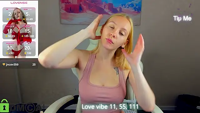 Snapshot of Anna_Chelsea chatting on September 12, 2025, 12:33 am Anna Chelsea online show from September 12, 2025, 12:33 am