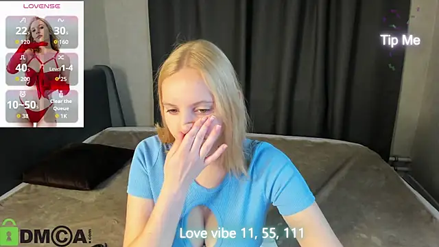 Snapshot of Anna_Chelsea chatting on October 9, 2025, 11:27 pm Anna Chelsea online show from October 9, 2025, 11:27 pm