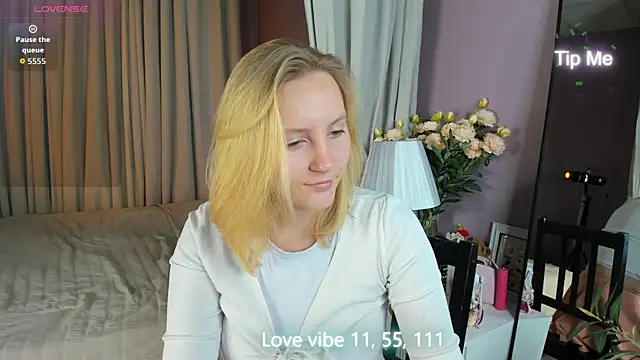 Anna Chelsea online show from April 6, 2026, 2:29 am