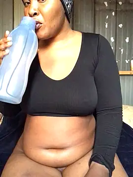 Snapshot of sweetLady89 chatting on September 30, 2025, 5:57 am sweetLady89 online show from September 30, 2025, 5:57 am