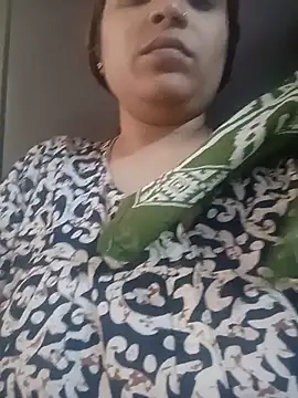 Snapshot of Trisha_71 chatting on May 31, 2026, 7:58 am Trisha 71 online show from May 31, 2026, 7:58 am