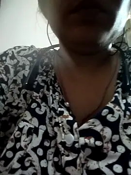 Snapshot of Trisha_71 chatting on May 28, 2026, 3:47 am Trisha 71 online show from May 28, 2026, 3:47 am