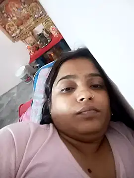 Snapshot of Trisha_71 chatting on November 2, 2025, 5:07 pm Trisha 71 online show from November 2, 2025, 5:07 pm