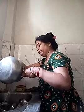 Trisha 71 online show from September 24, 2025, 3:24 am