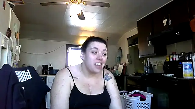 princessbr 013 online show from February 15, 2026, 7:24 pm