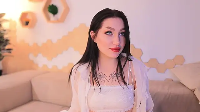 Snapshot of _MayaMoon_ chatting on September 24, 2025, 5:14 am MayaMoon online show from September 24, 2025, 5:14 am