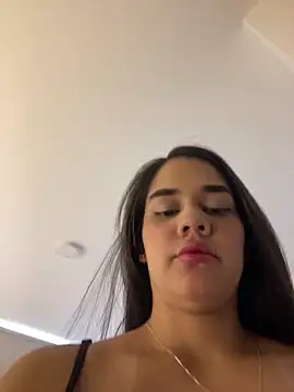 BellaLeclair online show from March 21, 2026, 7:18 pm