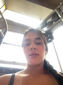 BellaLeclair online show from December 1, 2025, 2:29 pm