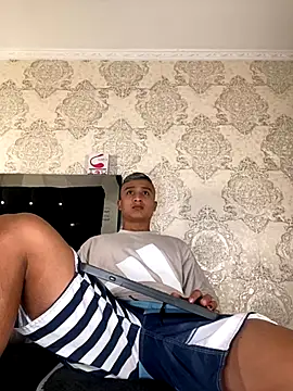 Snapshot of ThiagoBlaze chatting on October 21, 2025, 2:44 am ThiagoBlaze online show from October 21, 2025, 2:44 am