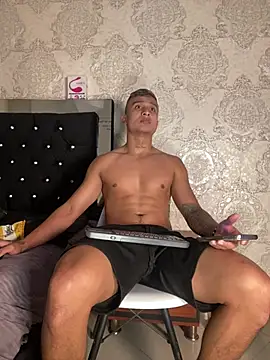 Snapshot of ThiagoBlaze chatting on January 13, 2026, 12:15 am ThiagoBlaze online show from January 13, 2026, 12:15 am