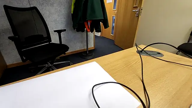 Oorse1966 online show from November 6, 2025, 1:59 pm