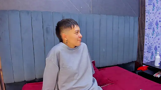 Snapshot of _Hannah_Hot chatting on February 15, 2026, 2:56 am Hannah Hot online show from February 15, 2026, 2:56 am