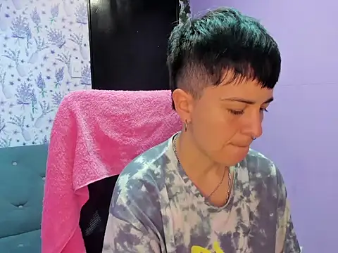 Snapshot of _Hannah_Hot chatting on September 27, 2025, 2:18 am Hannah Hot online show from September 27, 2025, 2:18 am