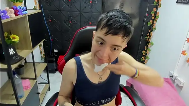 Snapshot of _Hannah_Hot chatting on March 2, 2026, 2:45 am Hannah Hot online show from March 2, 2026, 2:45 am