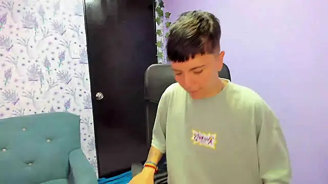 Snapshot of _Hannah_Hot chatting on September 14, 2025, 2:01 am Hannah Hot online show from September 14, 2025, 2:01 am