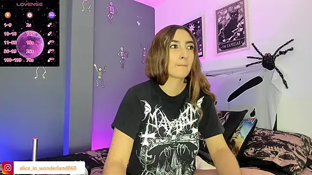 Alice Dickinssonn online show from October 7, 2025, 12:50 pm