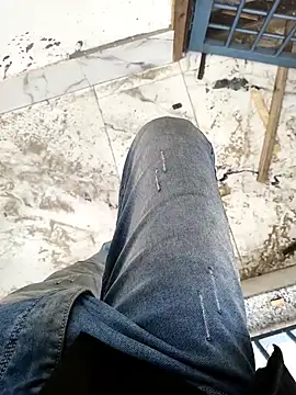 OmeningFurorji online show from February 1, 2026, 9:40 am