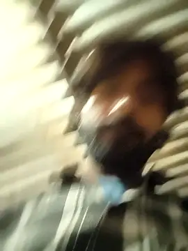 Snapshot of OmeningFurorji chatting on October 30, 2025, 12:03 pm OmeningFurorji online show from October 30, 2025, 12:03 pm