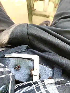 Snapshot of OmeningFurorji chatting on October 26, 2025, 8:04 am OmeningFurorji online show from October 26, 2025, 8:04 am