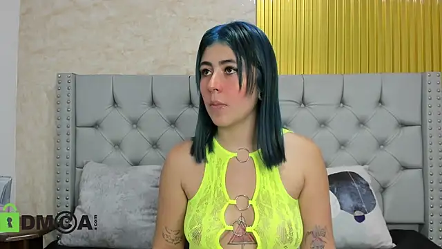 Skarlet 04 online show from November 2, 2025, 6:46 pm