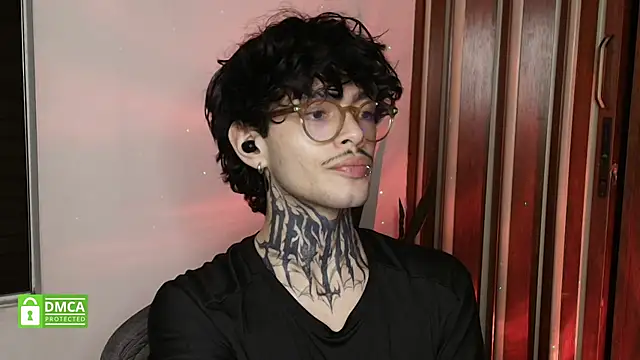 Mihail leroy online show from February 21, 2026, 2:02 am