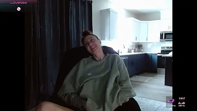 Snapshot of AnneNay chatting on February 28, 2026, 7:24 pm AnneNay online show from February 28, 2026, 7:24 pm