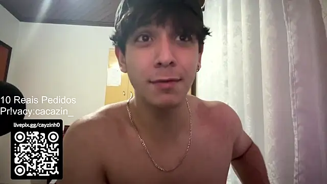 Snapshot of Cayozin_ chatting on November 5, 2025, 10:46 pm Cayozin online show from November 5, 2025, 10:46 pm