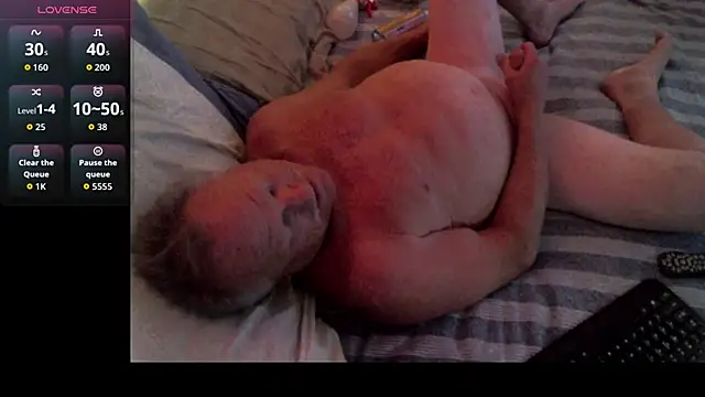 Pussyeat2please online show from March 3, 2026, 12:23 pm