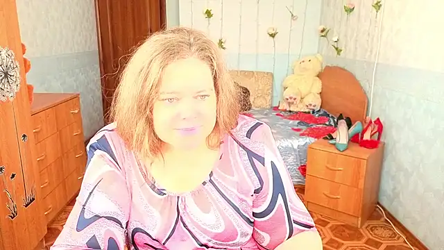 Snapshot of Audrey_Aura chatting on October 16, 2025, 5:49 am Audrey Aura online show from October 16, 2025, 5:49 am