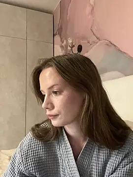 Snapshot of Rosie_Holmes_ chatting on October 11, 2025, 1:45 pm Rosie Holmes online show from October 11, 2025, 1:45 pm