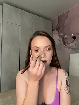 Snapshot of Rosie_Holmes_ chatting on November 10, 2025, 4:28 am Rosie Holmes online show from November 10, 2025, 4:28 am