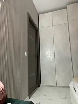 Snapshot of Rosie_Holmes_ chatting on November 12, 2025, 4:49 am Rosie Holmes online show from November 12, 2025, 4:49 am