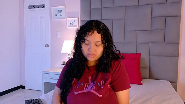 Snapshot of KITY_HILL chatting on September 22, 2025, 4:51 am KITY HILL online show from September 22, 2025, 4:51 am