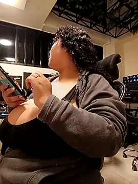 KITY HILL online show from March 5, 2026, 3:36 am