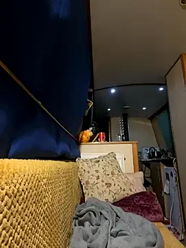 ladyboatlady online show from September 28, 2025, 4:52 am