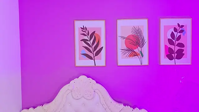 SamantaKane online show from April 9, 2026, 3:52 am