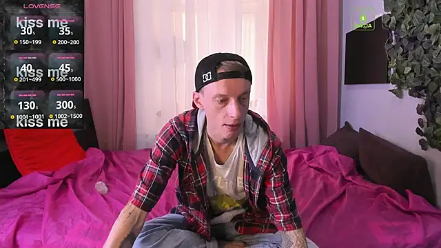 InkedJames online show from September 16, 2025, 10:27 am