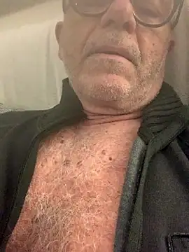 MARCO NI online show from December 18, 2025, 10:46 pm