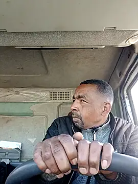 Snapshot of Bob_black chatting on February 14, 2026, 8:36 am Bob black online show from February 14, 2026, 8:36 am