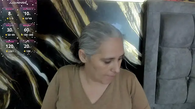 Snapshot of mature_gold chatting on October 31, 2025, 12:24 pm mature gold online show from October 31, 2025, 12:24 pm