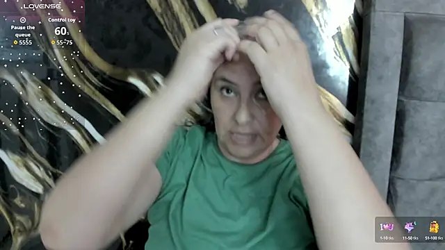 Snapshot of mature_gold chatting on October 7, 2025, 1:01 pm mature gold online show from October 7, 2025, 1:01 pm