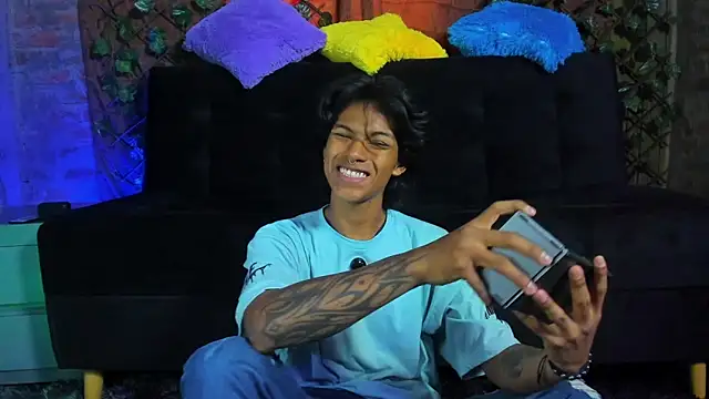 dreyk20 online show from February 10, 2026, 3:44 pm