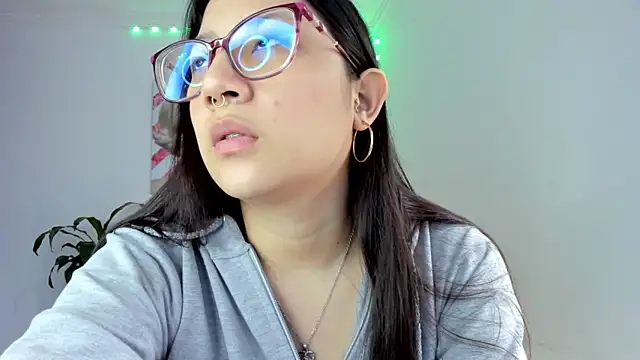 rouse red online show from September 18, 2025, 7:39 pm