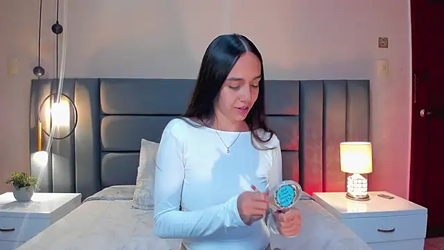 Snapshot of IremLee_ chatting on October 22, 2025, 8:52 pm IremLee online show from October 22, 2025, 8:52 pm