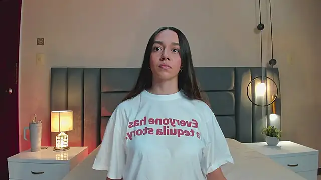 Snapshot of IremLee_ chatting on September 25, 2025, 9:21 pm IremLee online show from September 25, 2025, 9:21 pm